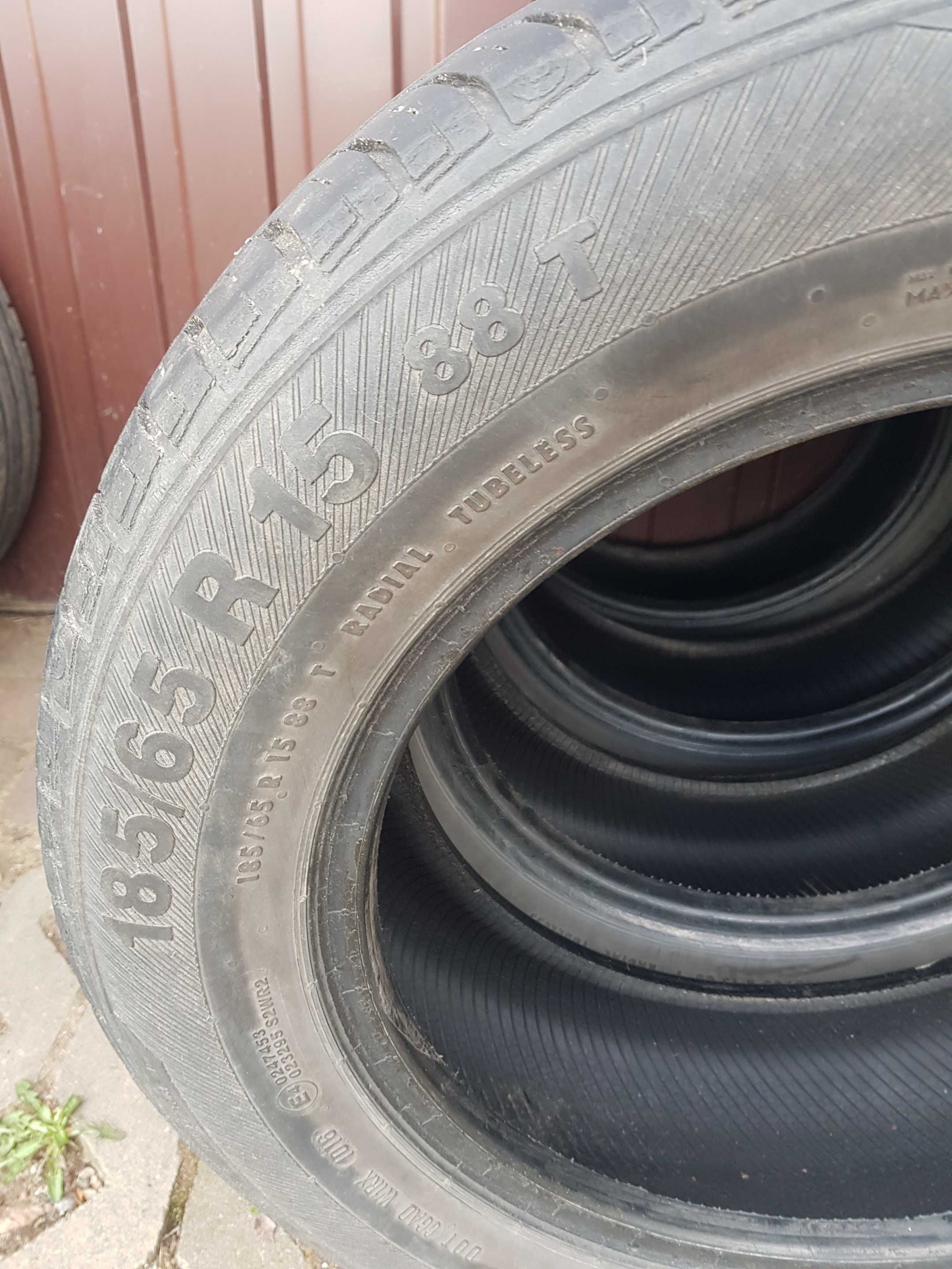 Opony letnie 185/65 R 15 Barum 4 sztuki