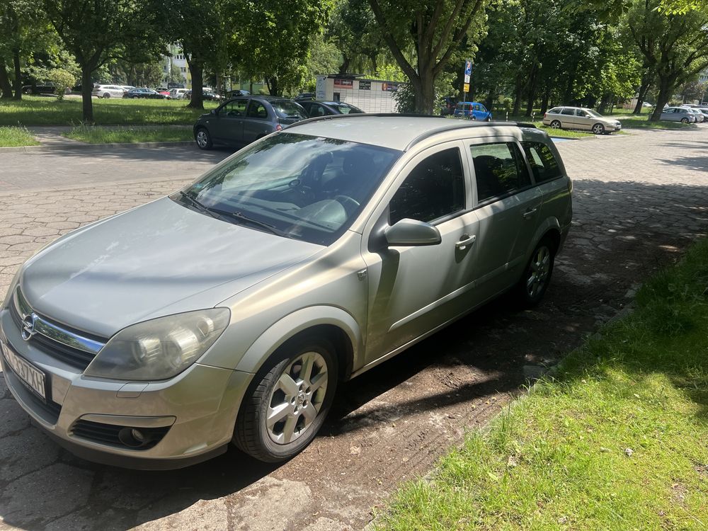 Opel astra h 2006 r 1,6 lpg