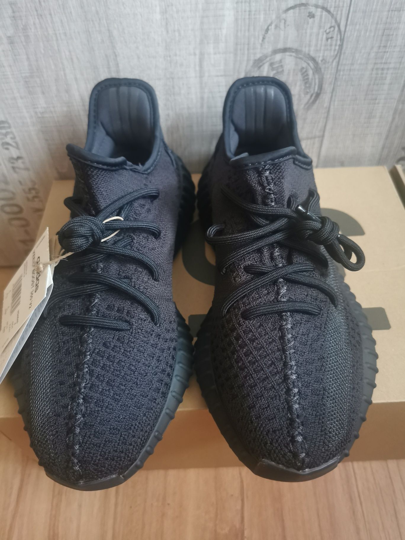 Yezzy Boost 350 V2 Onyx 39 1/3