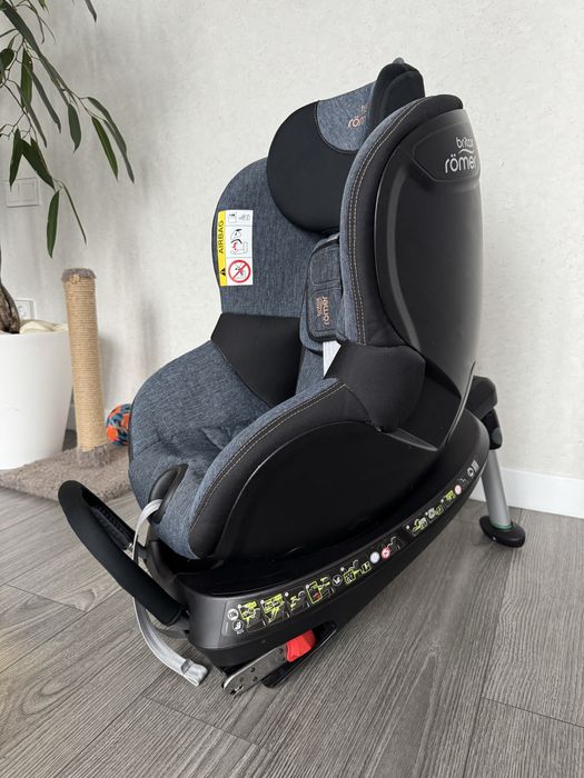 Дитяче автокрісло Britax Romer 0-3 поворотне
