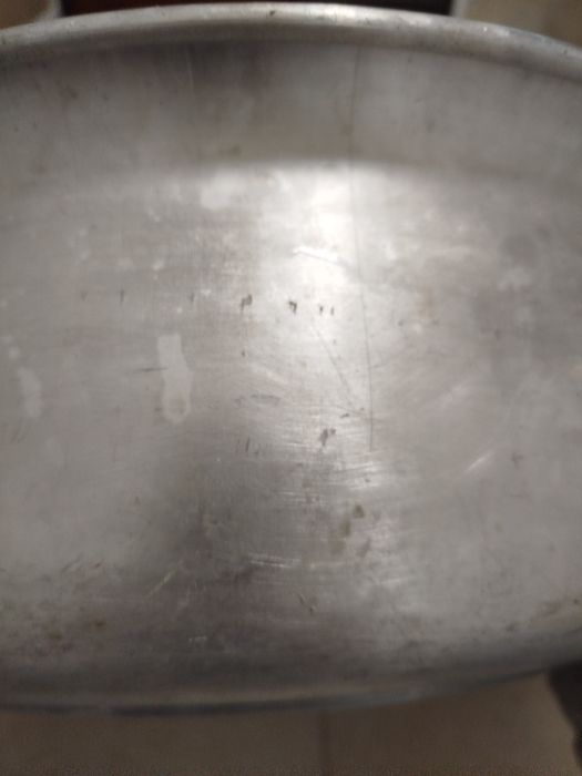 Миска алюминиевая б/у