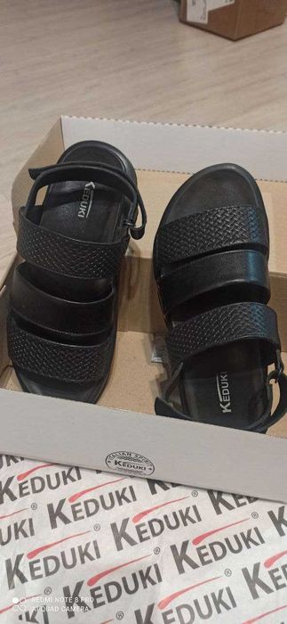 KEDUKI  босоніжки чоловічі ,шкіра 41р.