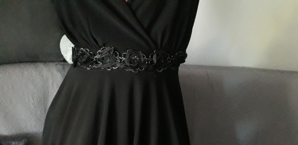 Piękna czarna sukienka ( okazjonalna)