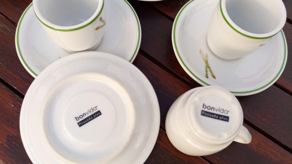 Conjunto 9 chávenas café e pires