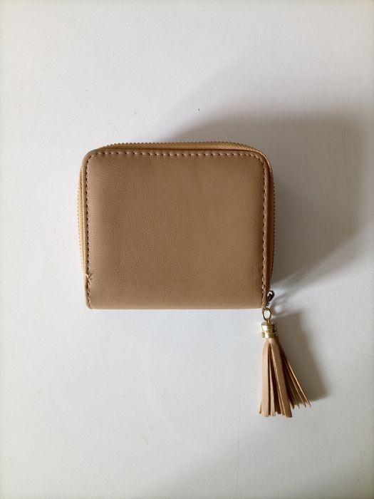 Carteira bege (dois compartimentos)