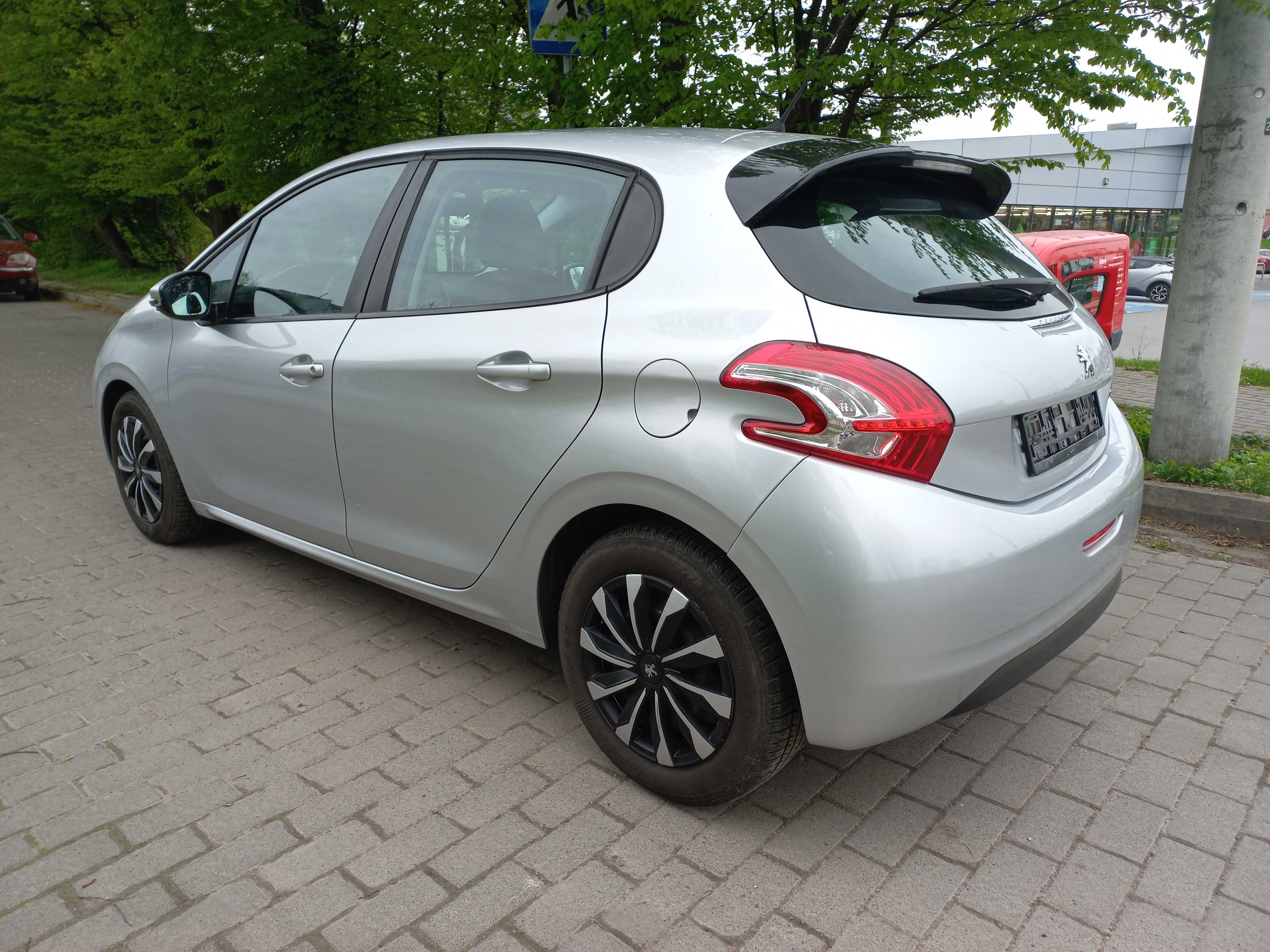 Peugeot 208 1.6  E-HDi ,92 KM,Nawigacja, Klimatyzacja