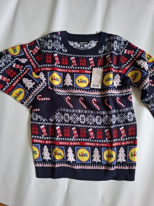 Nowy świąteczny sweter 146-152