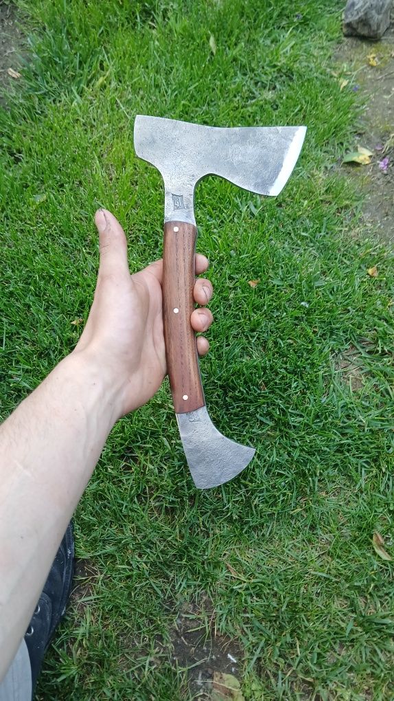 Toporek / tomahawk ręcznie wykuty survivalowy/ bushcraft/ do lasu/