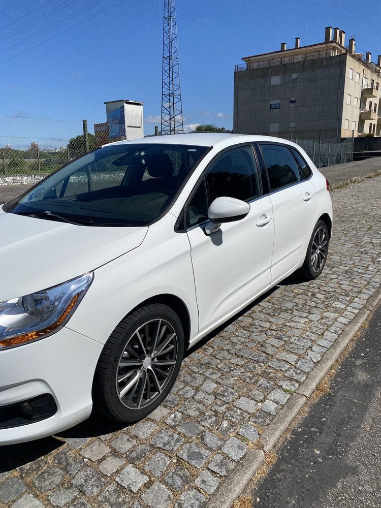 Vendo Citroen C4 - 2012 - Gasoleo 1.5 90cv