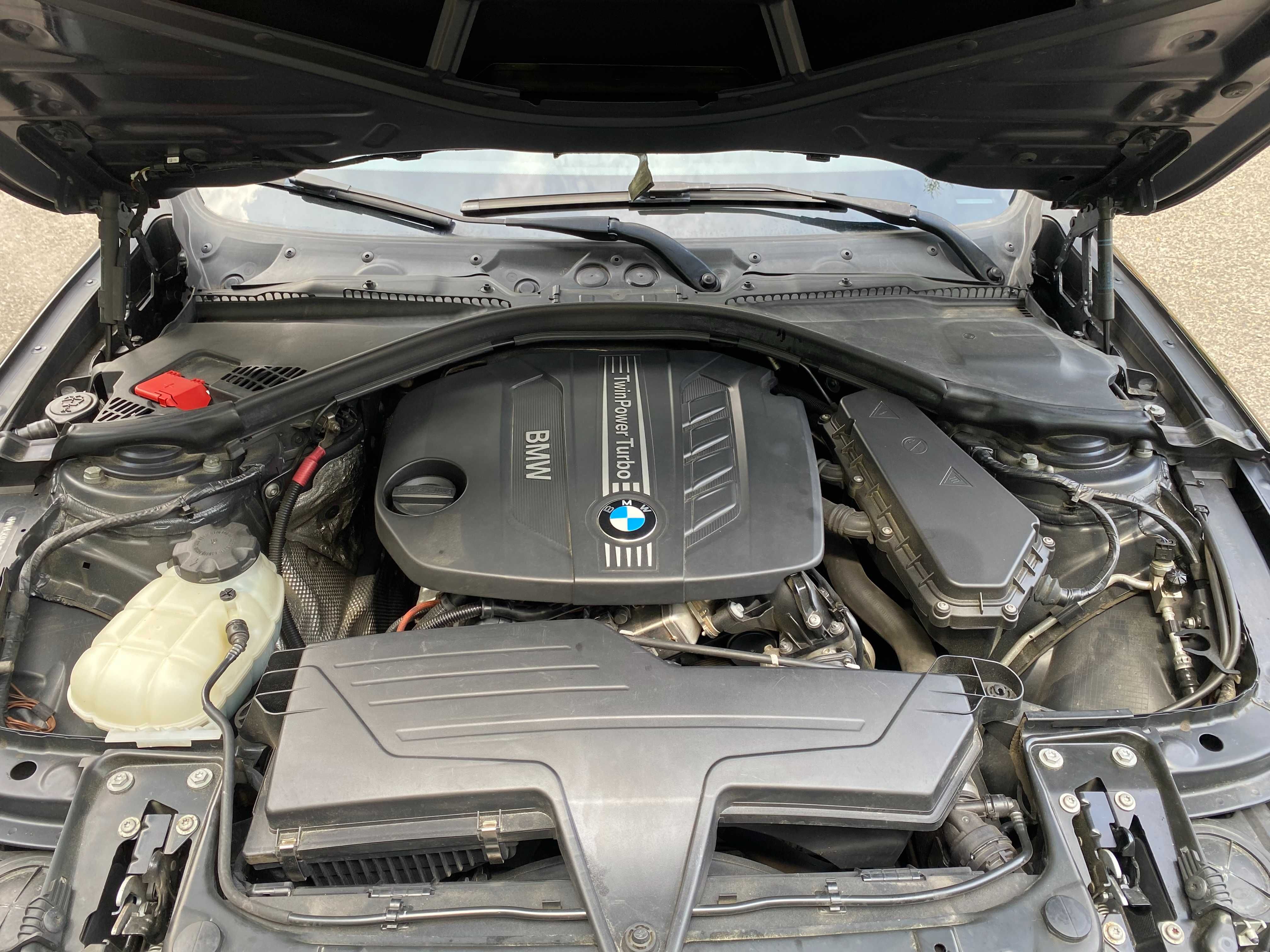 BMW 316d 2013 - excelente estado