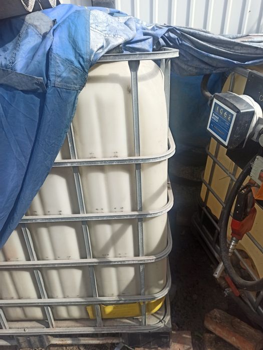 Продам мини заправку 2000л
