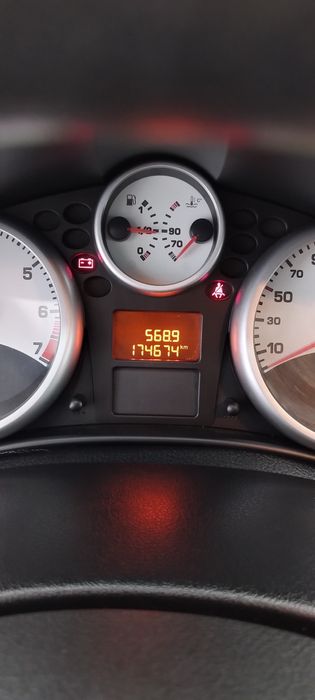Carro Peugeot 207