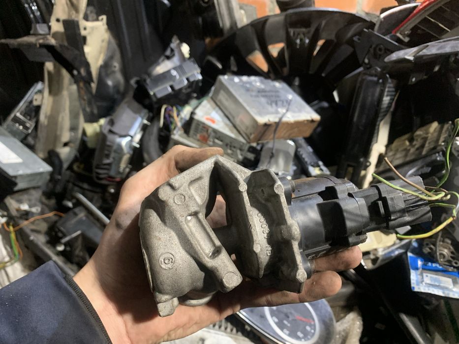 Клапан ЕГР egr Citroe c4, berlingo valeo EN 48000