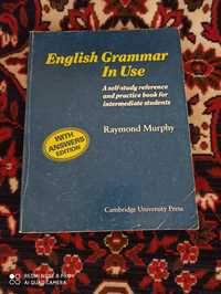 Продам книгу  по граматиці English Grammar In Use