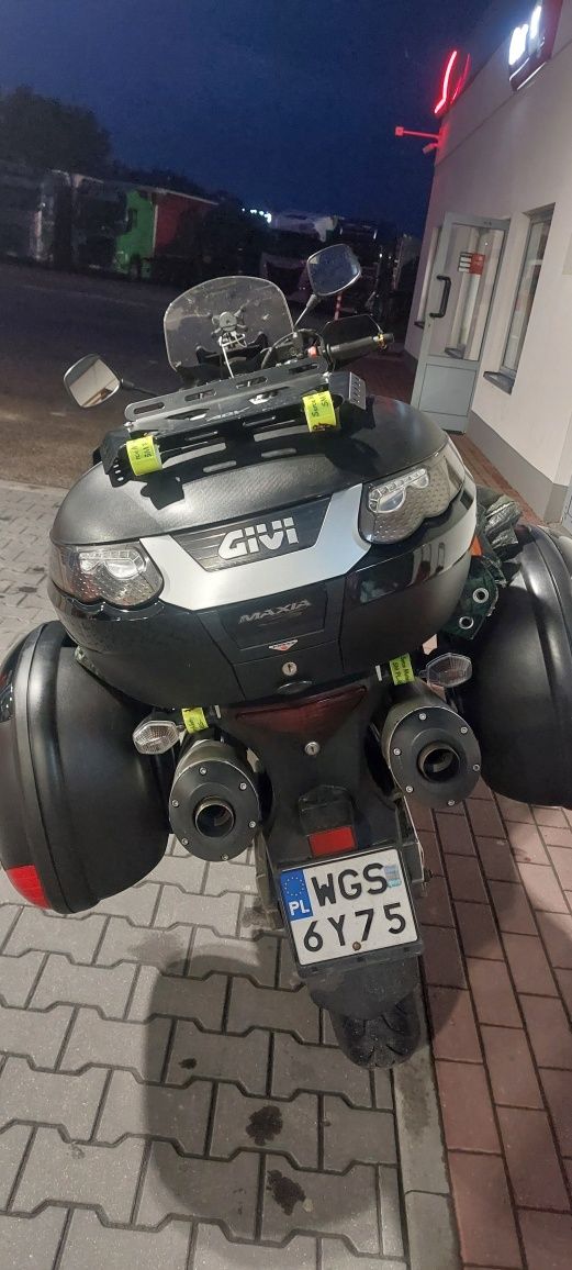 SUZUKI DL 1000 V storm