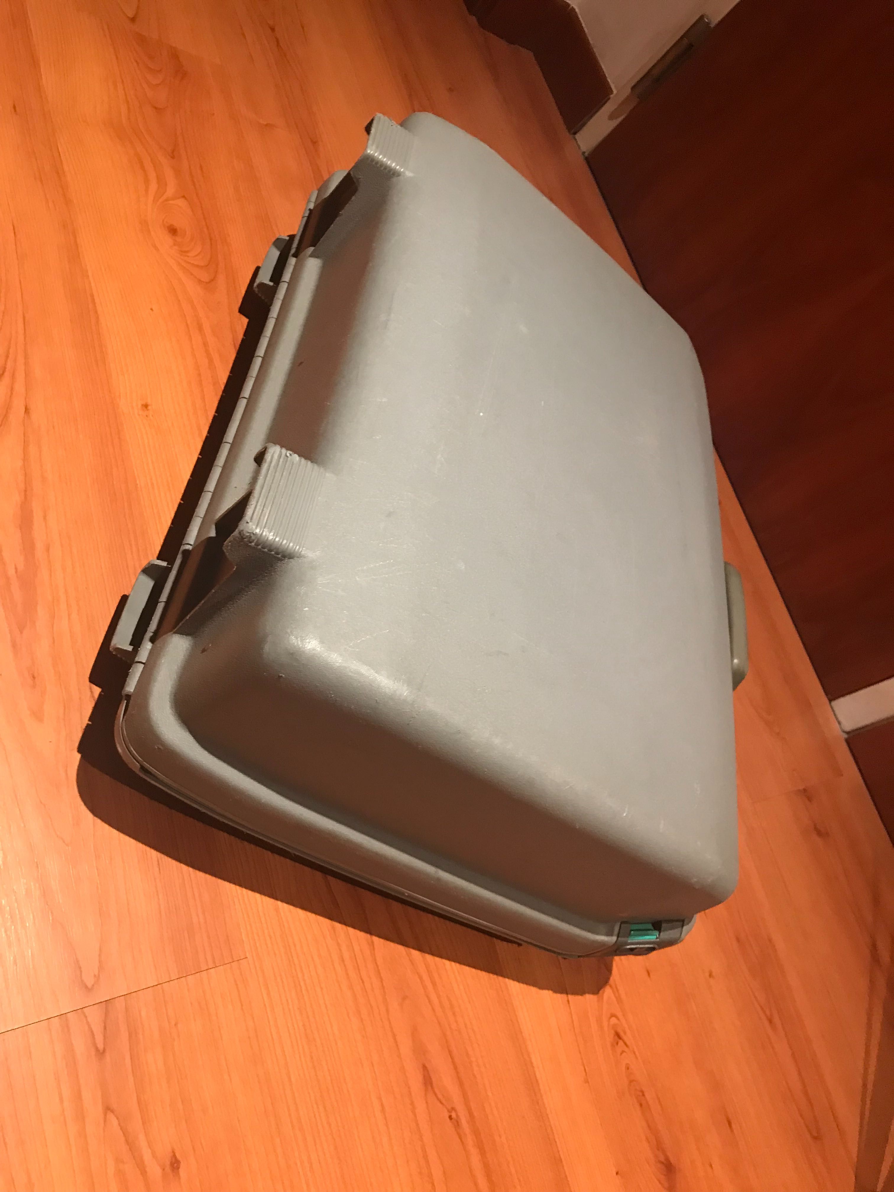 Mala rígida Samsonite antiga (vintage)