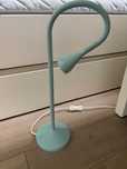 2 lampy biurkowe LED Ikea NÄVLINGE turkusowa