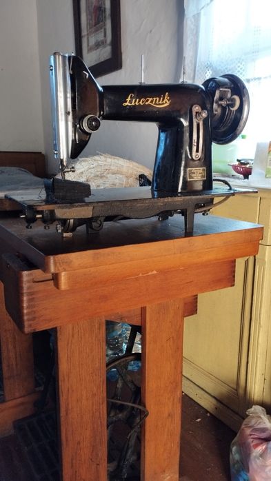 Maszyna do szycia Łucznik