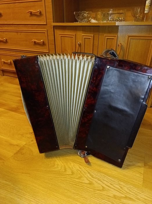 Sprzedam akordeon hohner