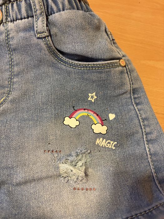 Świetne spodenki dla dziewczynki r. 116