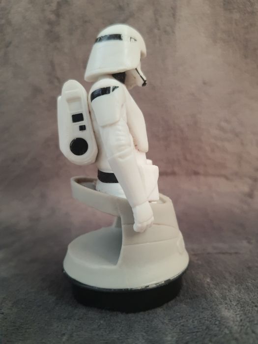 Тoпер з кубку кінотеатру Star Wars