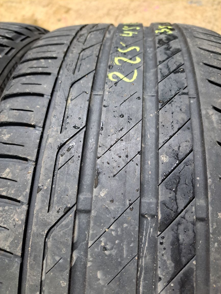 Pneus 225/45/17 Bridgestone