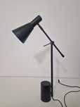 Lampa biurkowa czarna metalowa  Sia