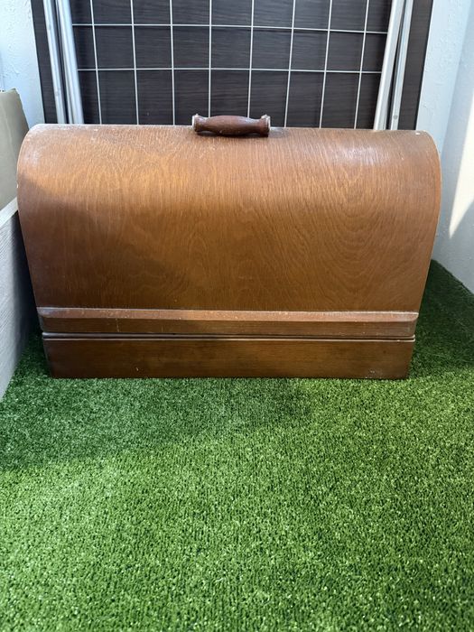 Ручна швейна машинка