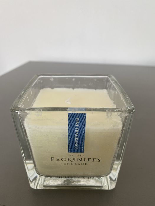 Świeca zapachowa Peckiniffs