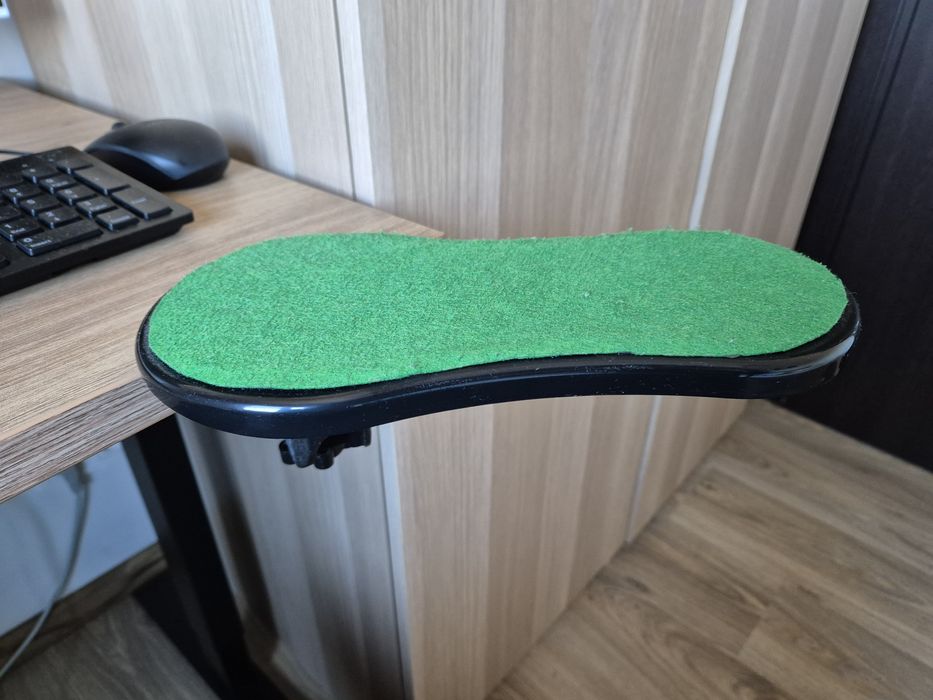 Podłokietnik przykręcany do biurka