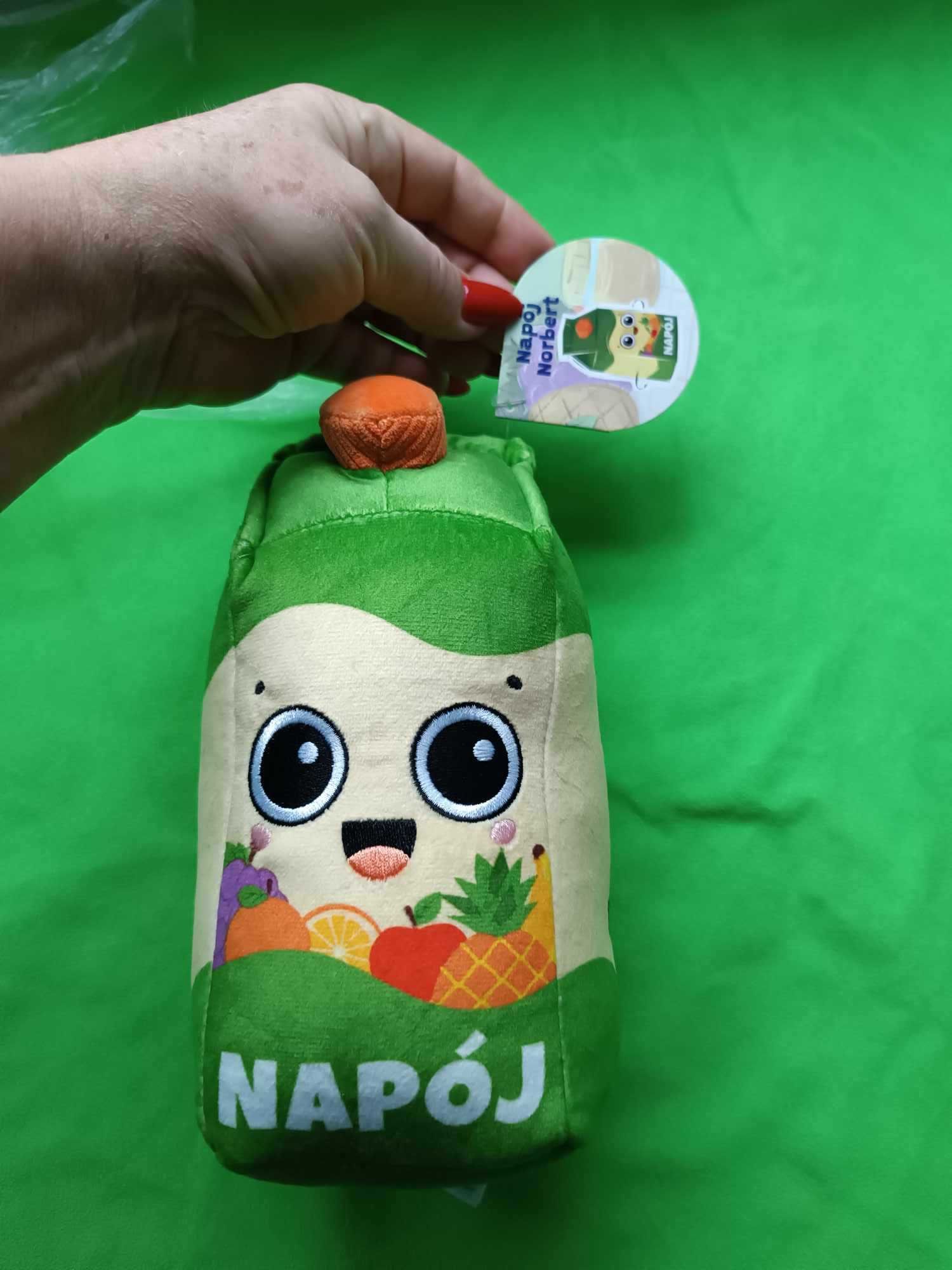 "Napój Norbert" - nowa z metkami maskotka z biedronkowej kolekcji.