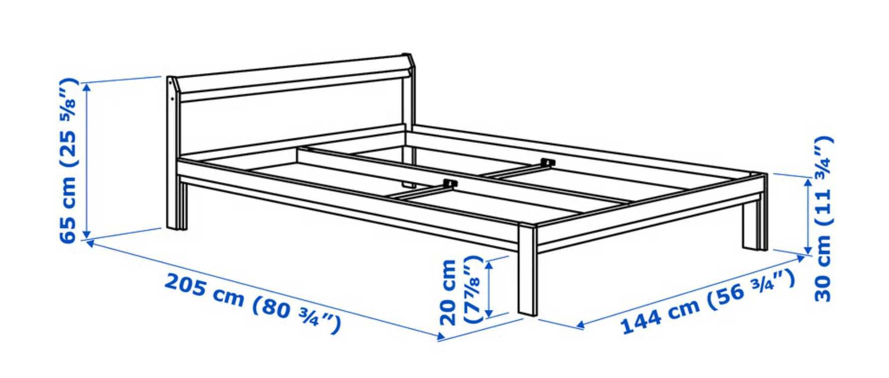 Móveis de quarto (cama completa + cómoda+ mesa de apoio)