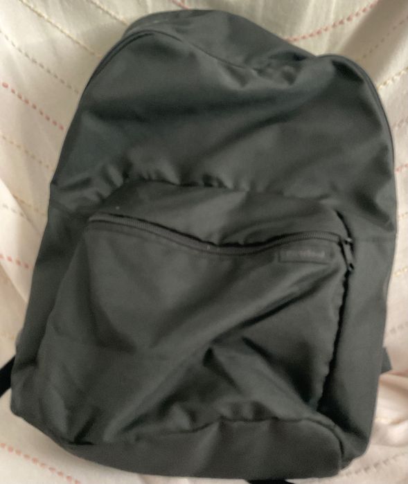 Mochila unissexo preta newfeel sem qualquer uso