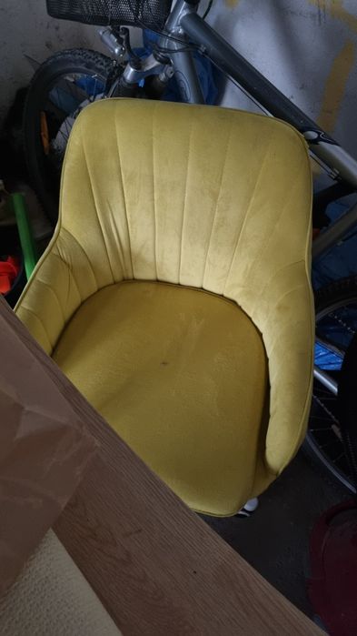 Krzesło obrotowe, żółte