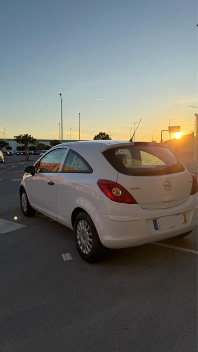 Opel Corsa 1.3 CDTI 2012 | Comercial 2 Lugares | Económico e Fiável