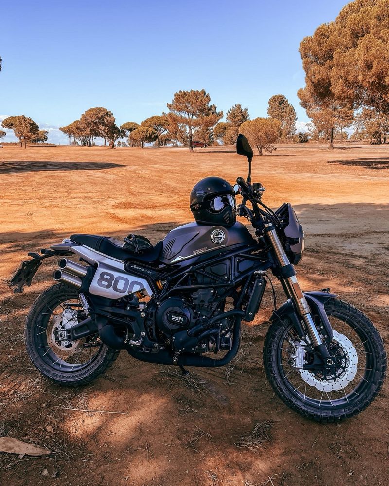 Benelli leoncino 800 traill