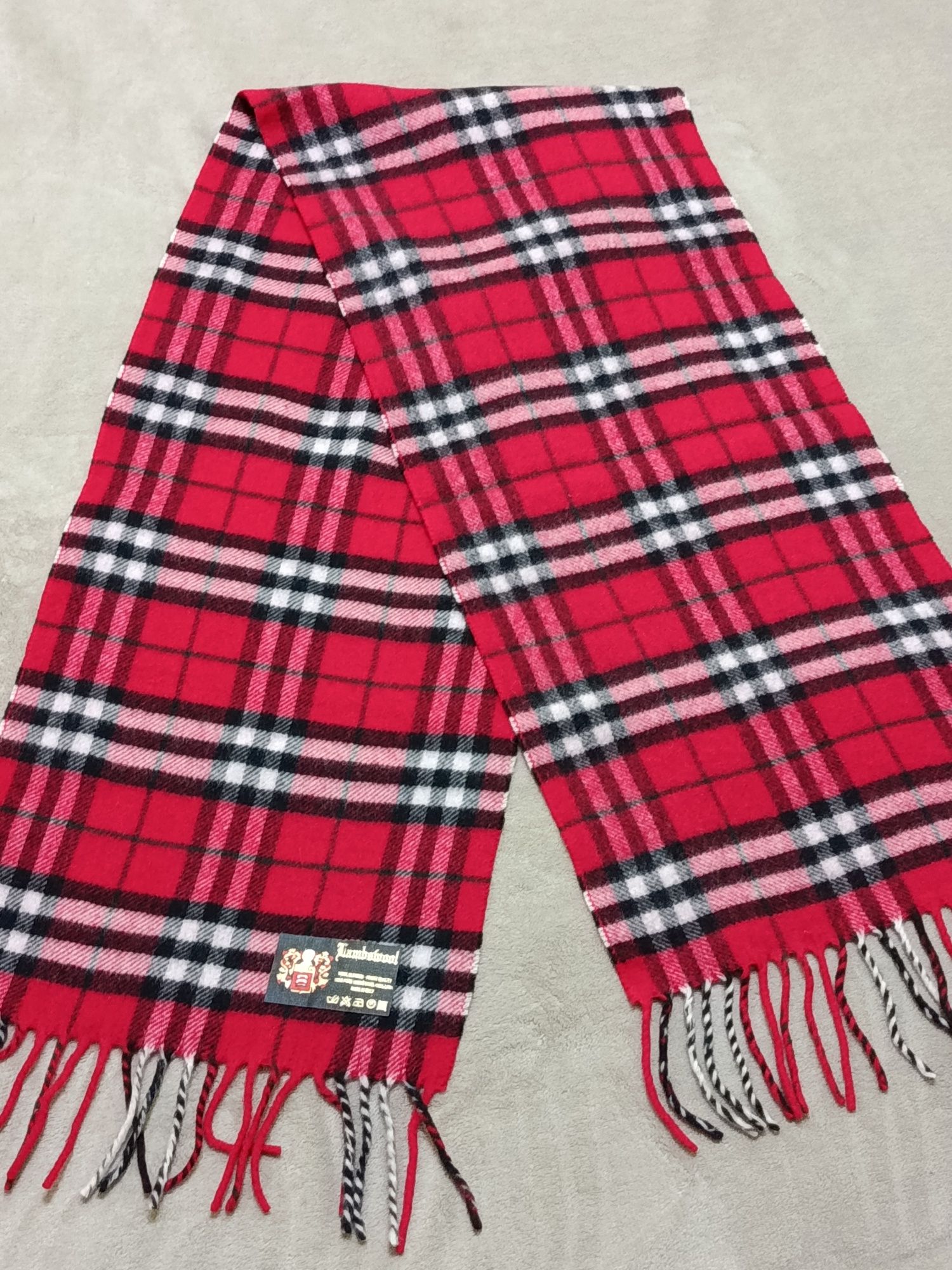 Шерстяной шарф.LAMBSWOOL.Италия.Новый. 145*30 см.