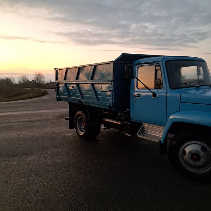 Газ 3307 після реставрації.