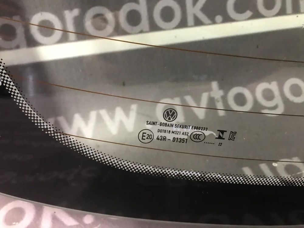 Стекло заднее Volkswagen ID5