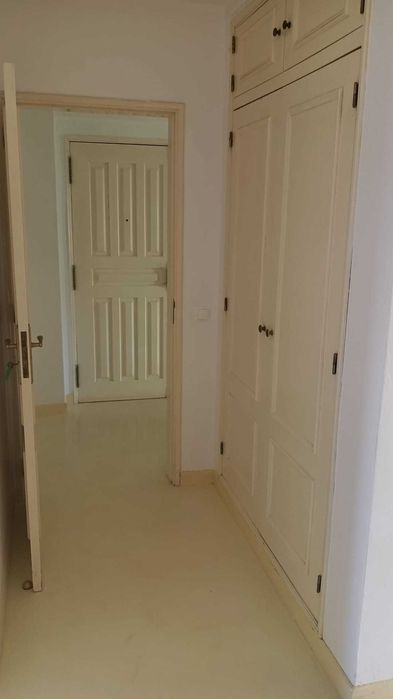 T2 com elevador e 2 casas de banho