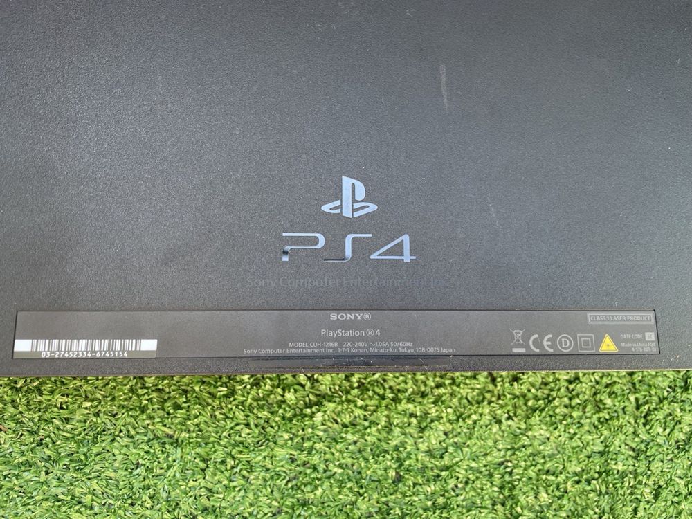 PlayStation 4 (Sony)