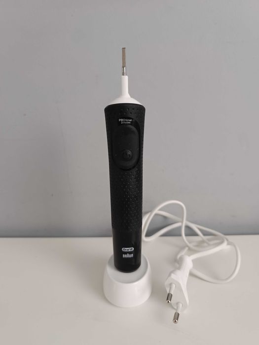 Szczoteczka elektryczna Oral-B Vitality 100