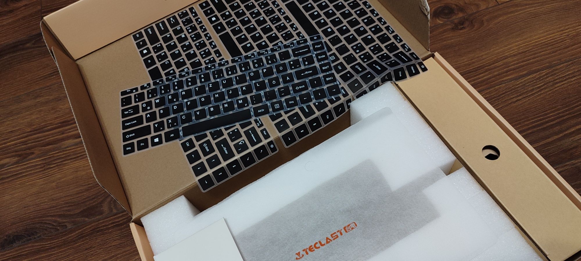 Laptop Teclast F7 plus3 Nowy