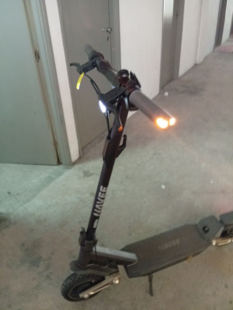 Vendo trotinet nova