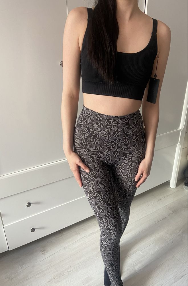 Legginsy modelujace wysoki stan