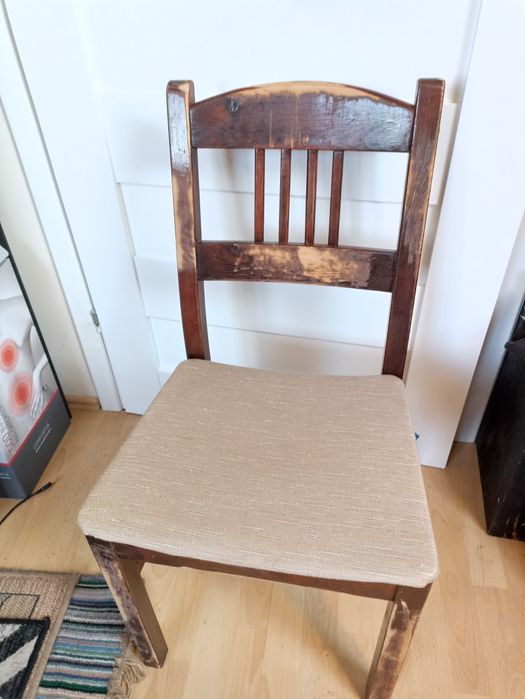 Krzesło Drewno odnowiona tapicerka