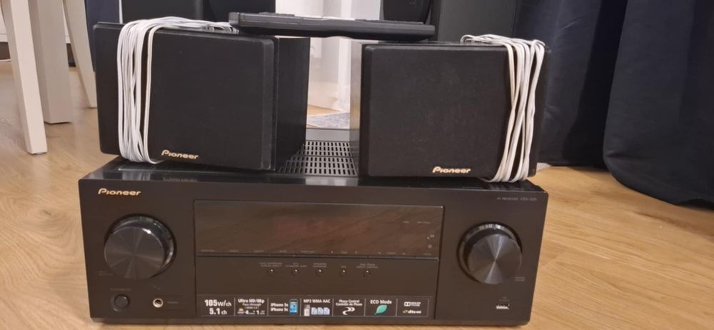Kino domowe Pionier VSX-329 wraz z zestawem 5 głośników Pionier