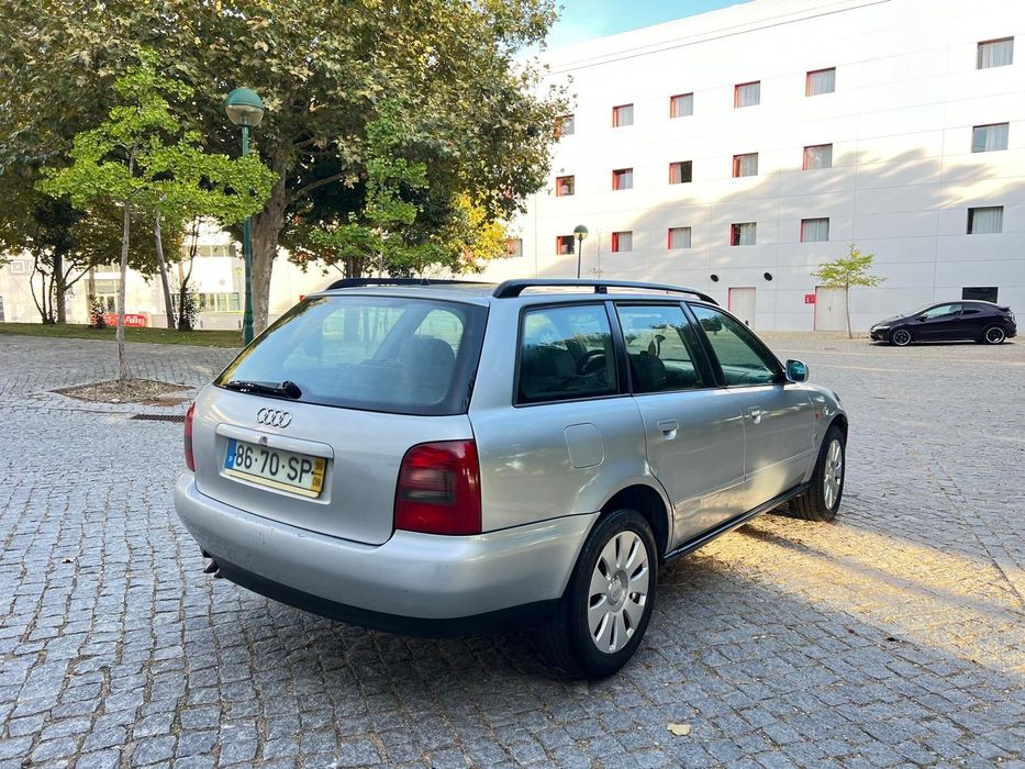 Audi A4 1.9 CV 110 Ano 1996 com apenas 330.000 KMS