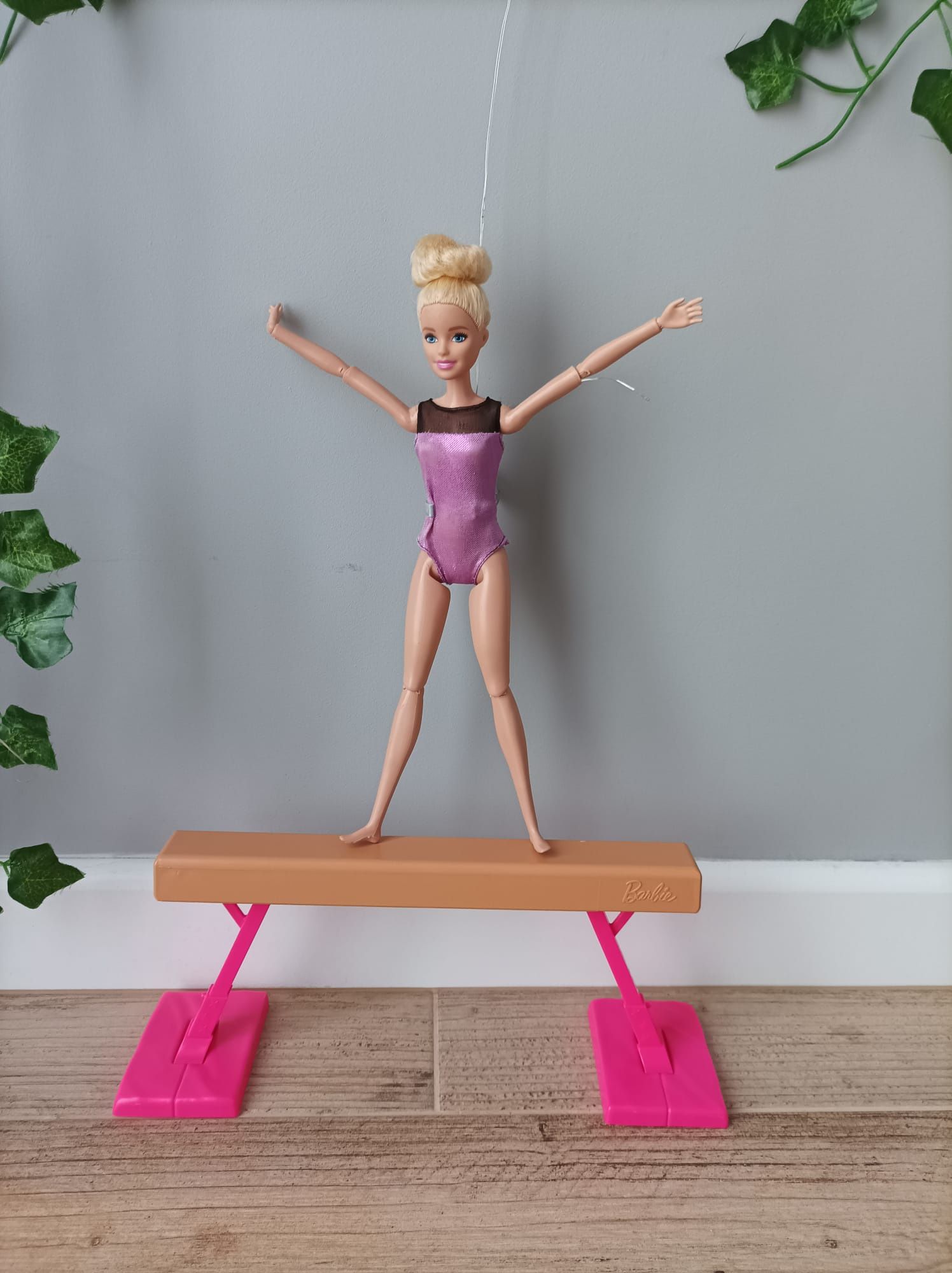 Lalka barbie gimnastyczka