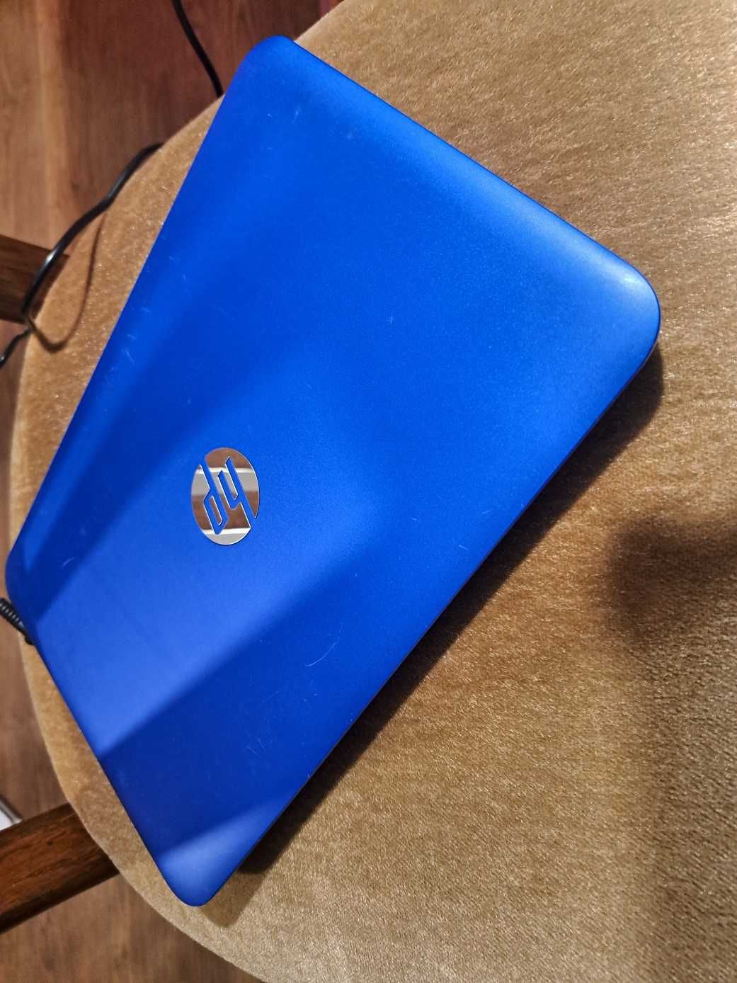 Notebook laptop HP STREAM 11-d000na - uruchamia się.